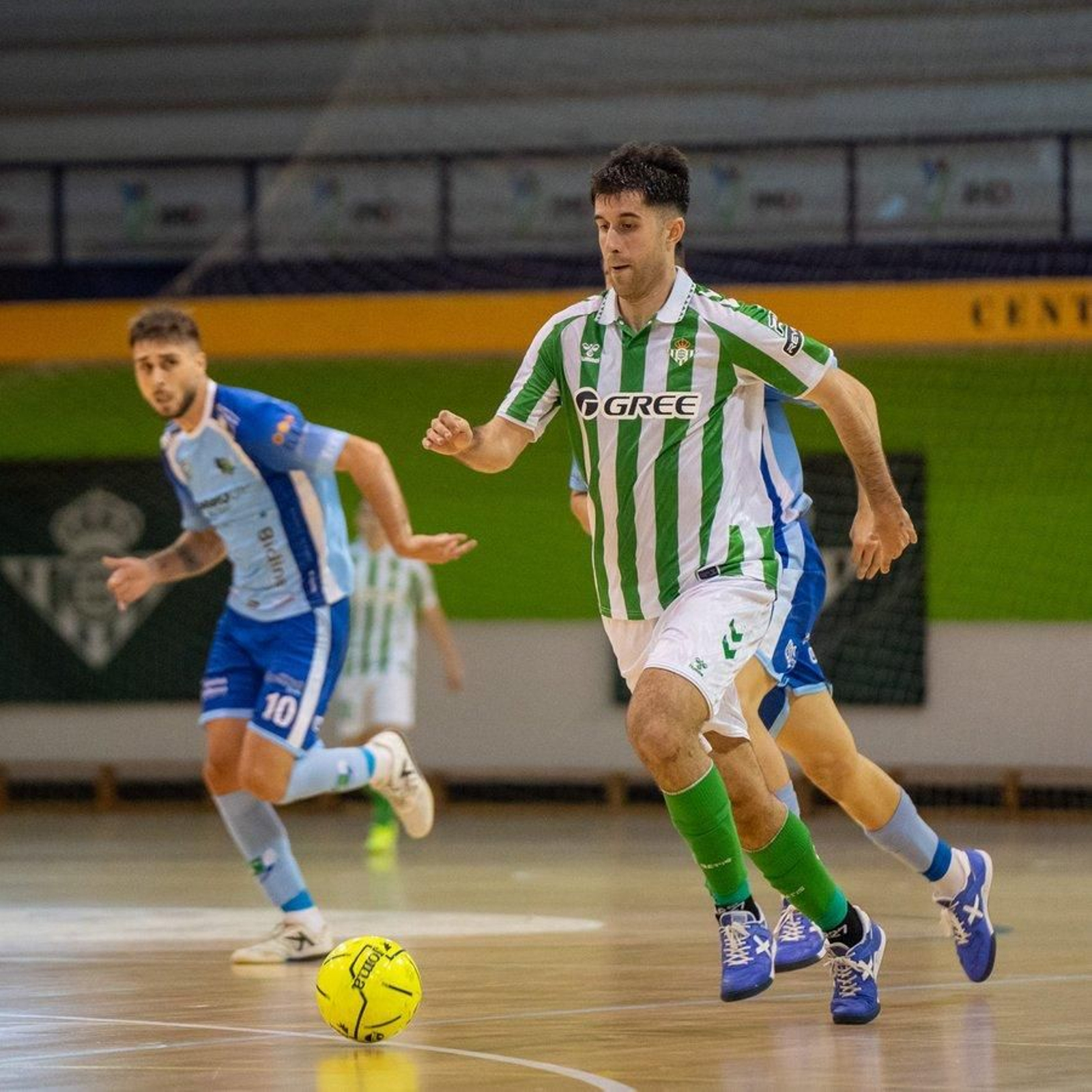 Un homenaje a la corta e intensa trayectoria del Betis Futsal, en imágenes