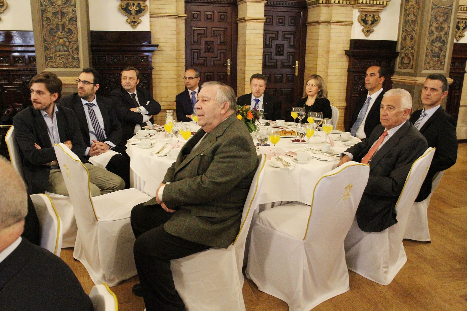 Las imágenes del Foro Joly con el presidente de Ceuta