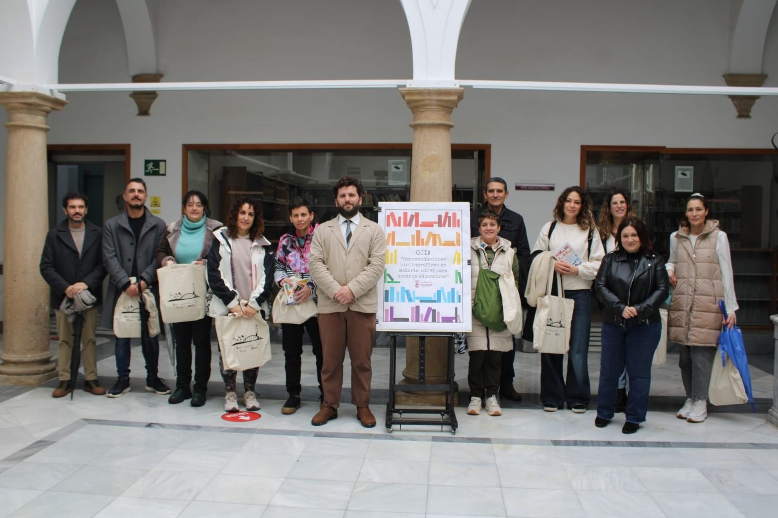 Participantes en la presentación de esta publicación.