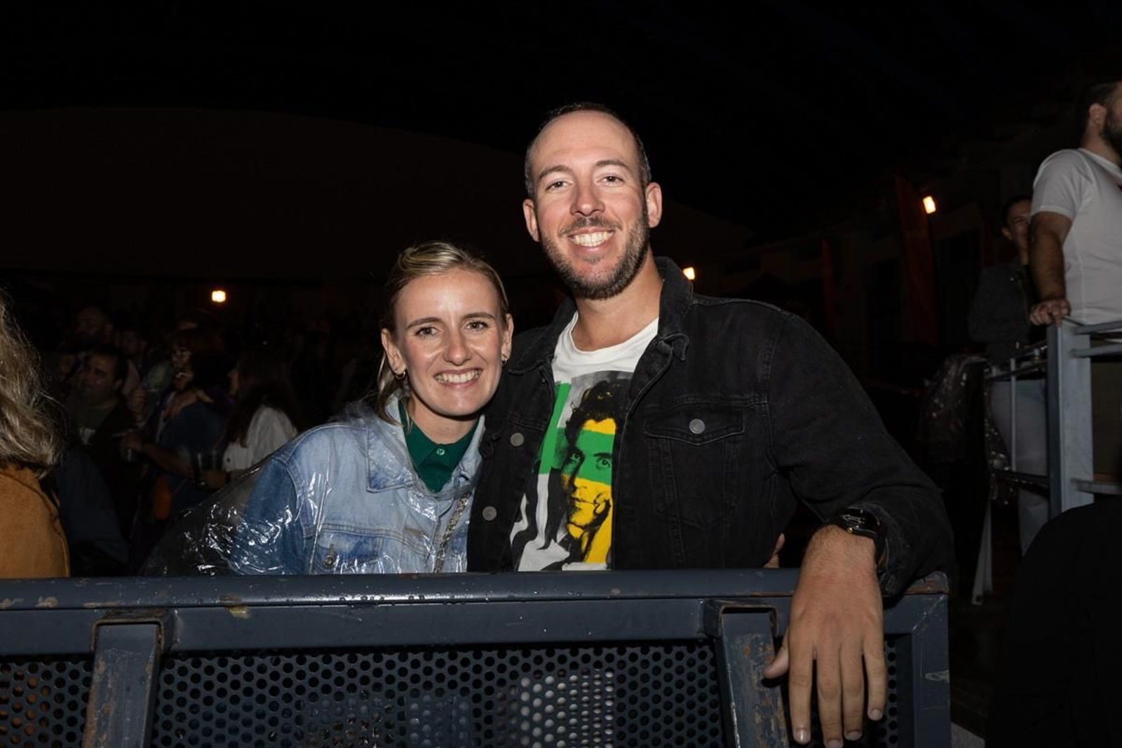 Feria de noche de San Lucas, Concierto de La Plazuela y La Mona Chita Rock, en imágenes