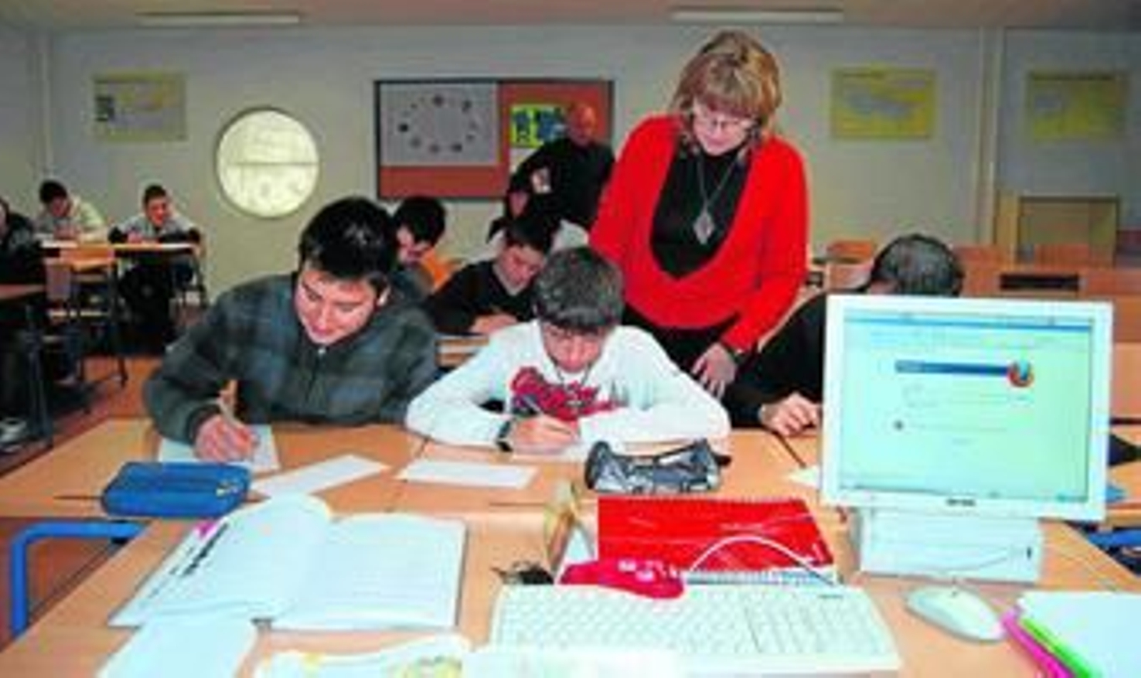 Una de las profesoras de las que parte la iniciativa con alumnos del IES Sol de Portocarrero.