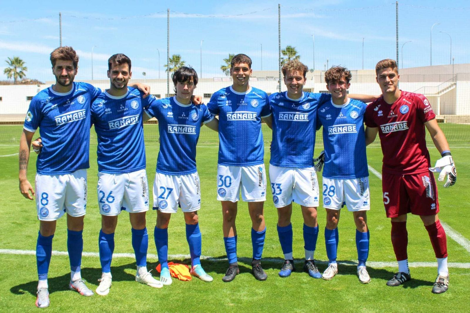 Pérez Herrera, encantado con Goma, Curro, Beni, Hugo, Basto, Pepe Sainz y César.