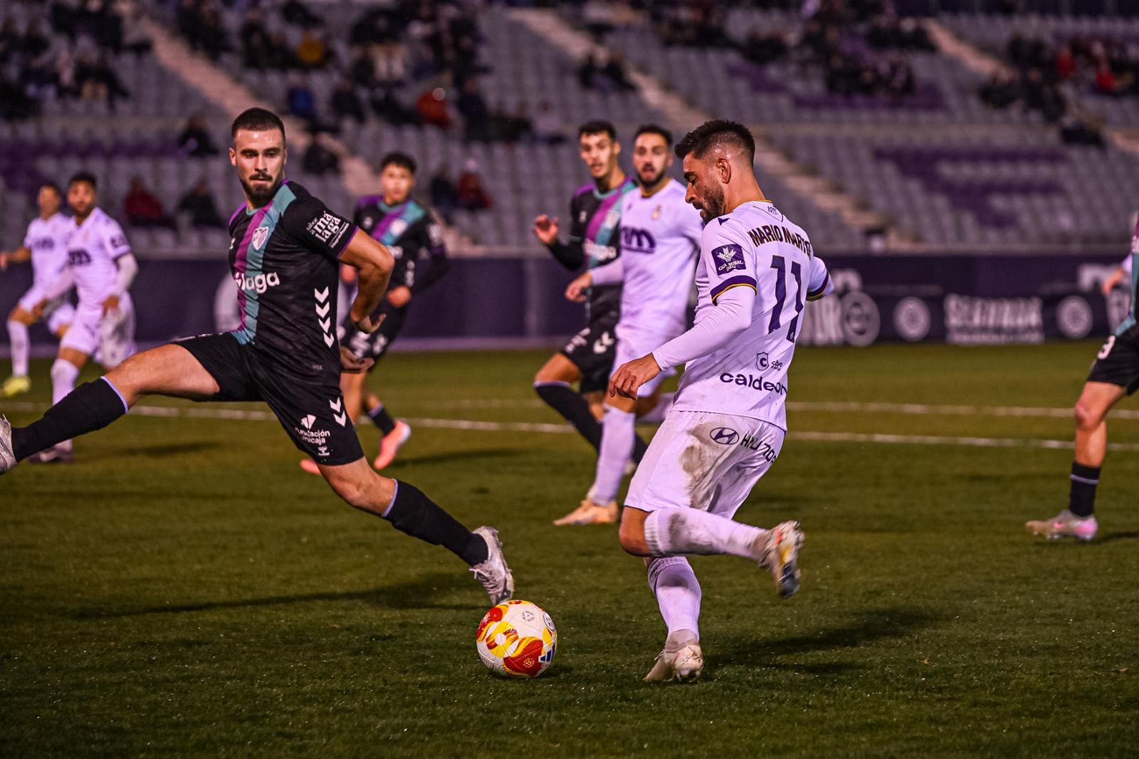 El Estepona respira (0-3) y el Atlético Malagueño se hunde más (3-0)