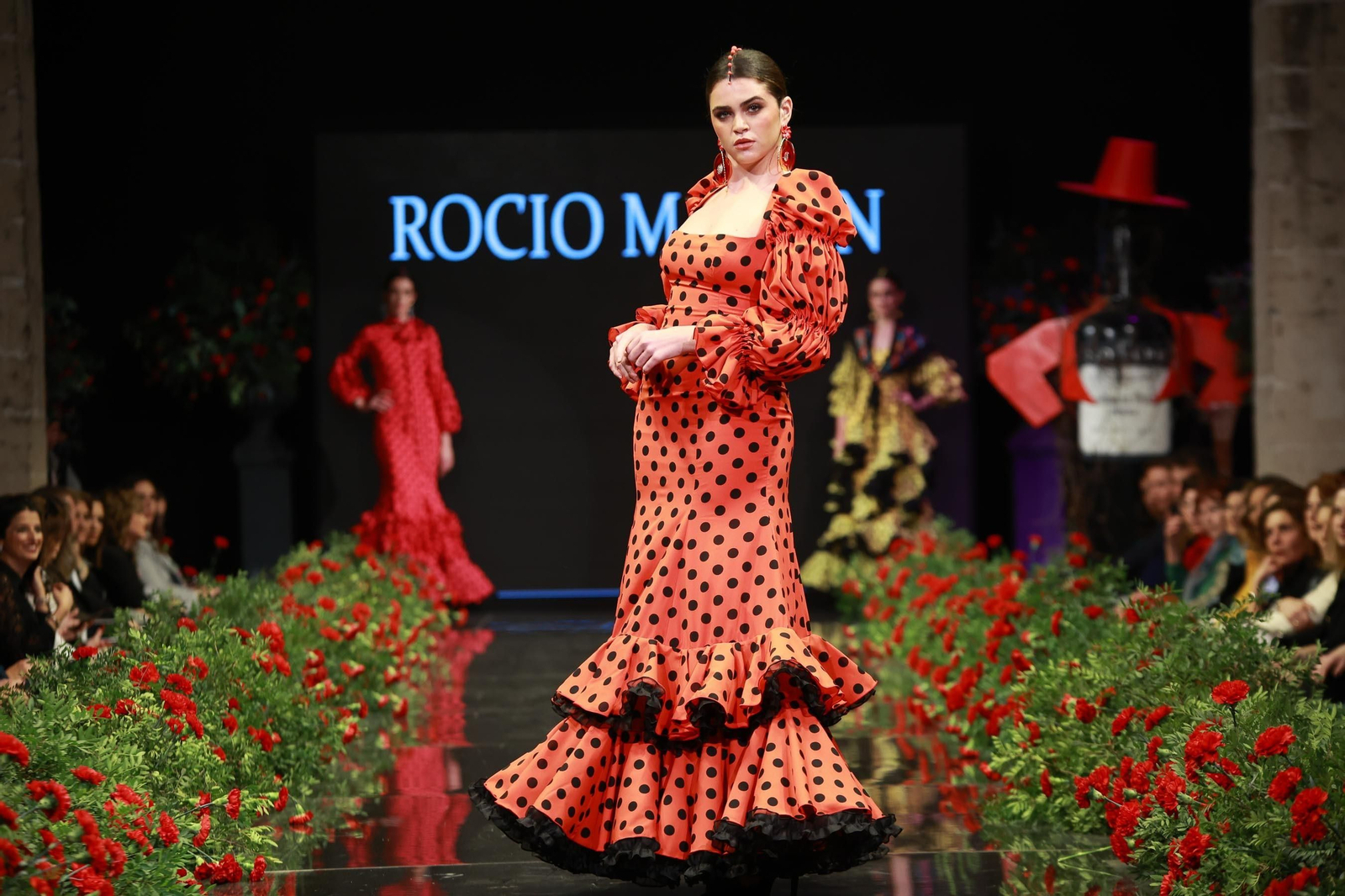 Desfile de Rocío Martín de Gitana en la Pasarela Flamenca Jerez Tío Pepe 2023