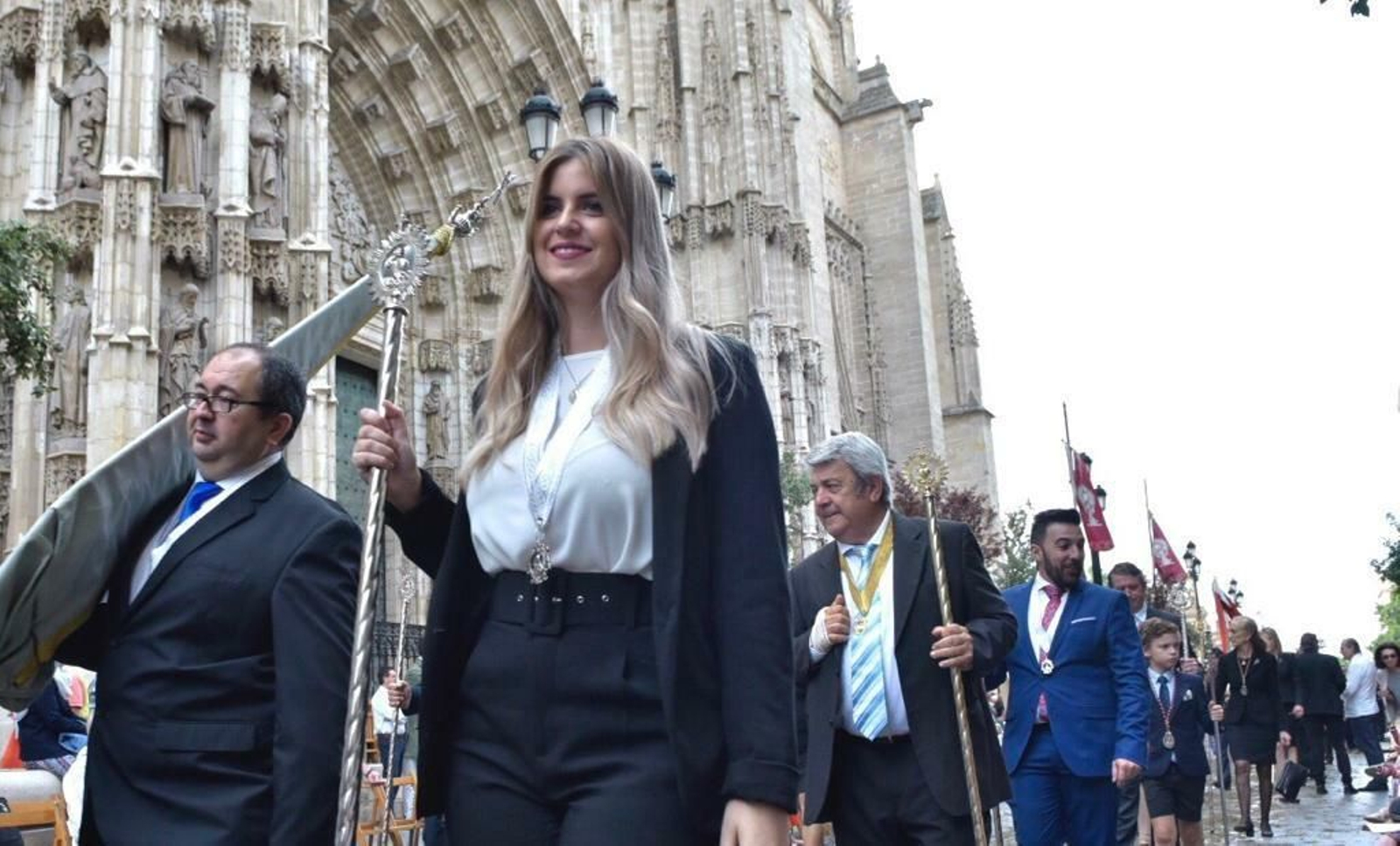 Participantes en la procesión de Corpus de Sevilla