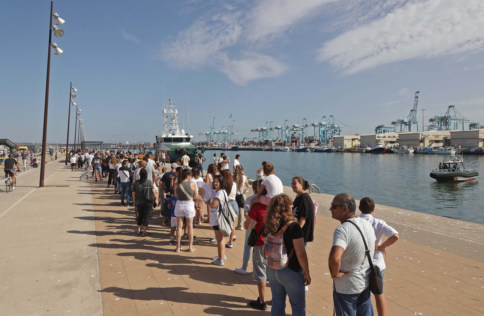 Fotos de la exposición de medios de la Guardia Civil en Algeciras