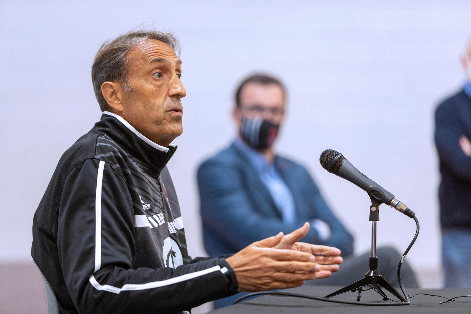 Luis Casimiro, en su presentación con el Casademont Zaragoza.