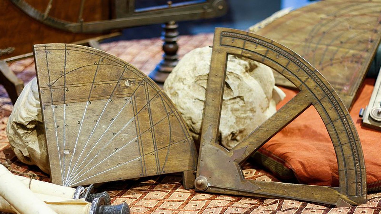 Exposición sobre Astronomía en la Casa de la Ciencia.