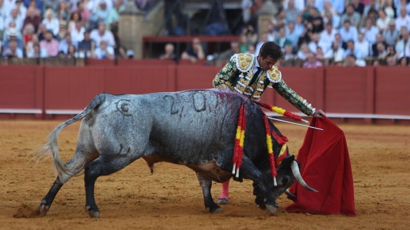 El Juli, en su segundo de La Quinta.