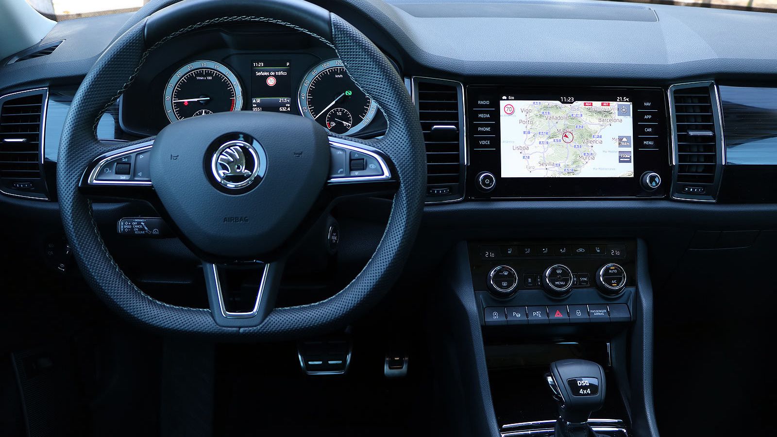 El interior destaca por su amplitud y su confort de marcha.