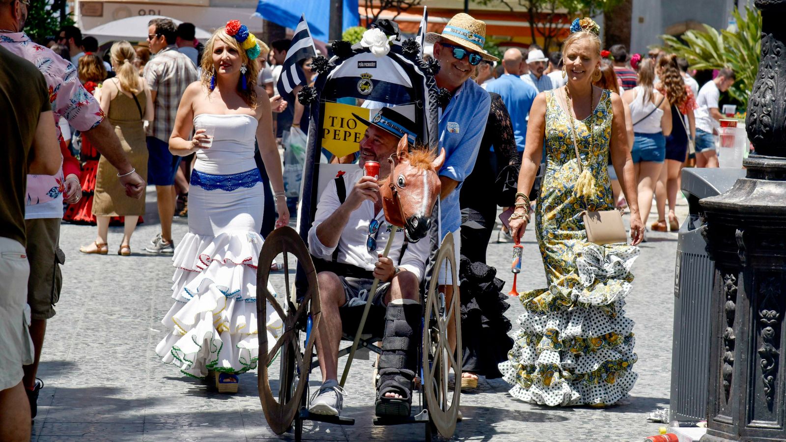 Domingo rociero de  la Linea de la Concepción en imagenes