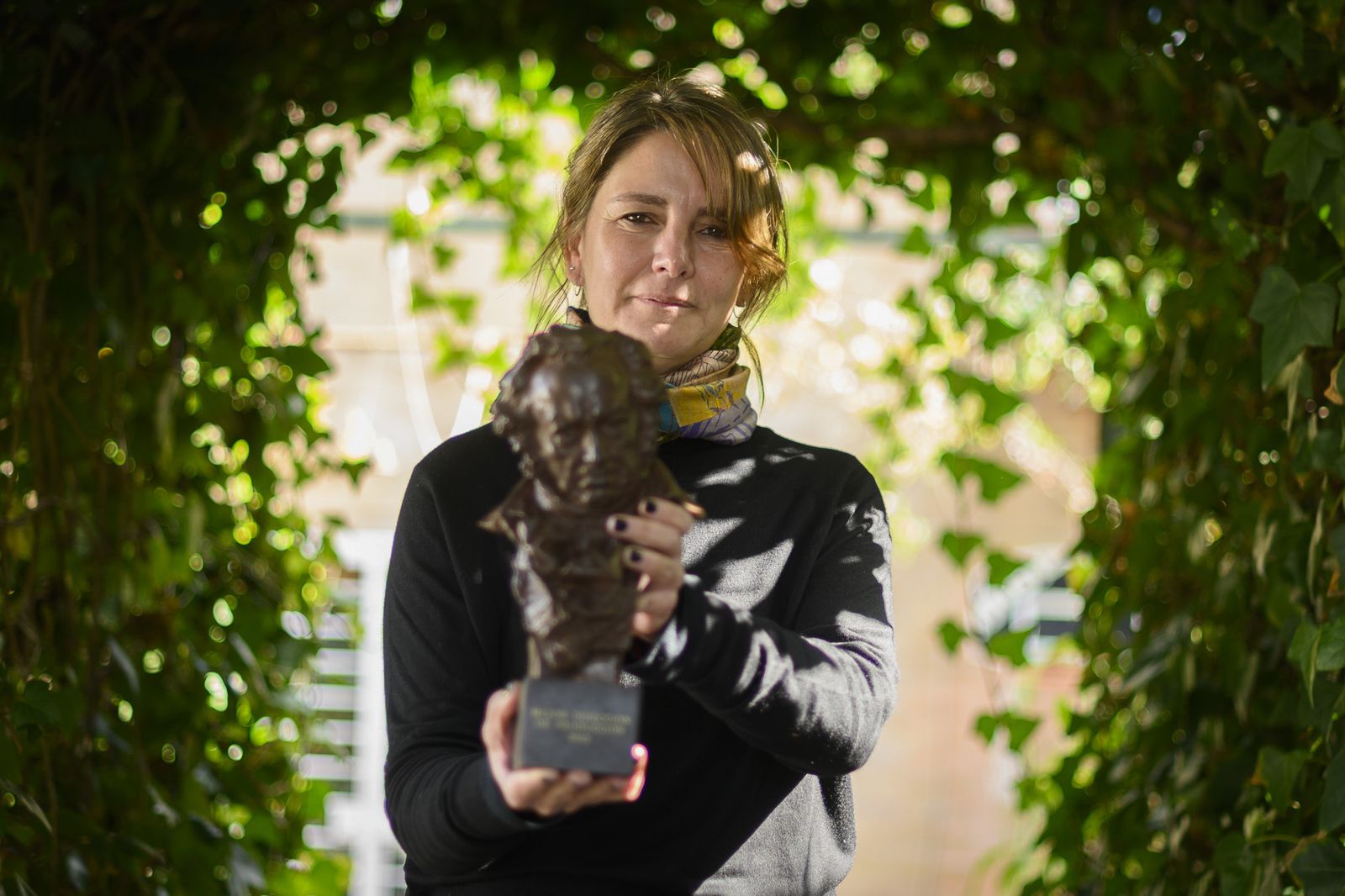 Manuela Ocón con el Goya.