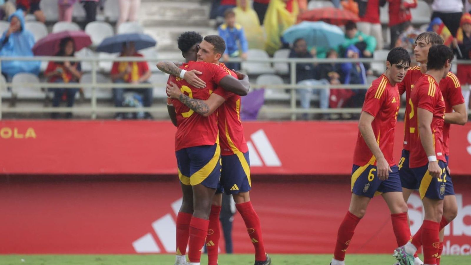 Roberto, debut y gol con España sub 21