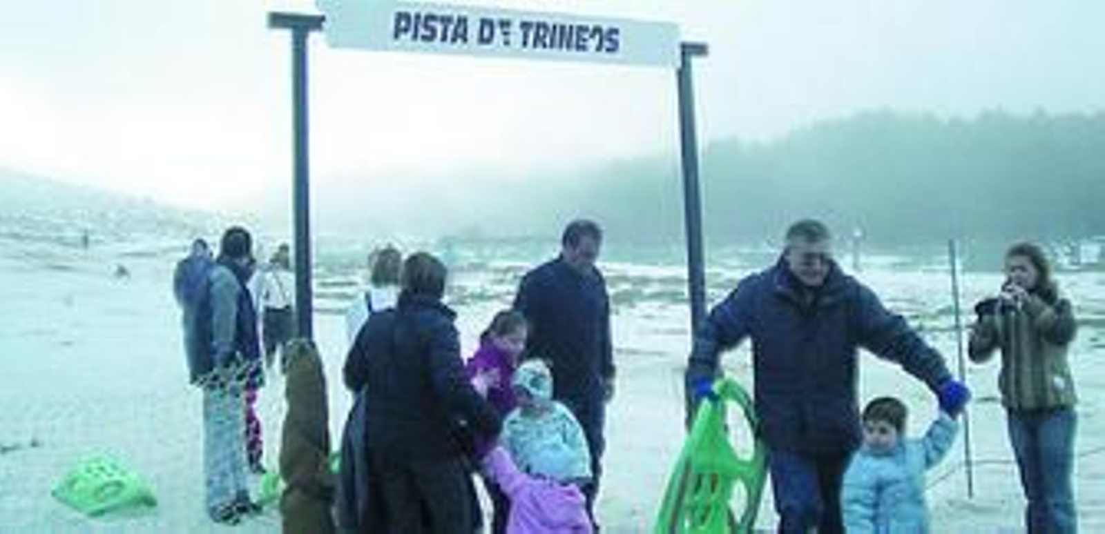 Numerosos amantes del esquí pasan por este puerto cada día de invierno.