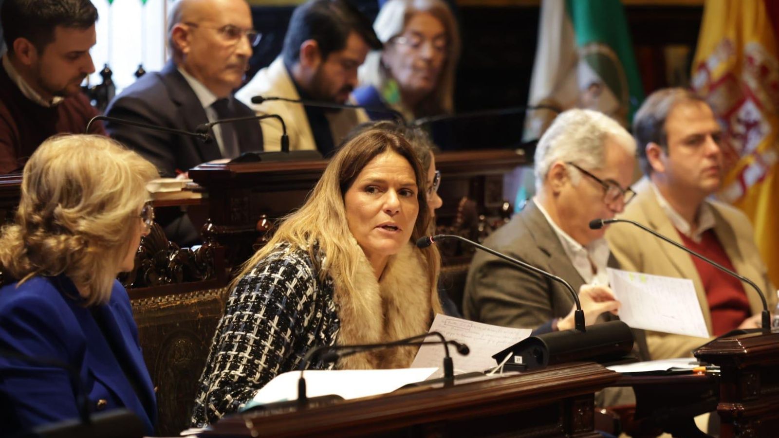 La teniente de alcalde delegada de Hacienda, María Solanes, durante la sesión plenaria celebrada este martes.