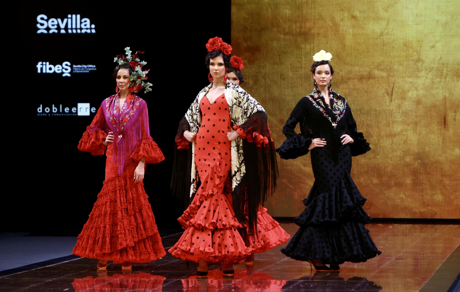 Desfile de Maricruz &Montecarlo en SIMOF, todas las fotos