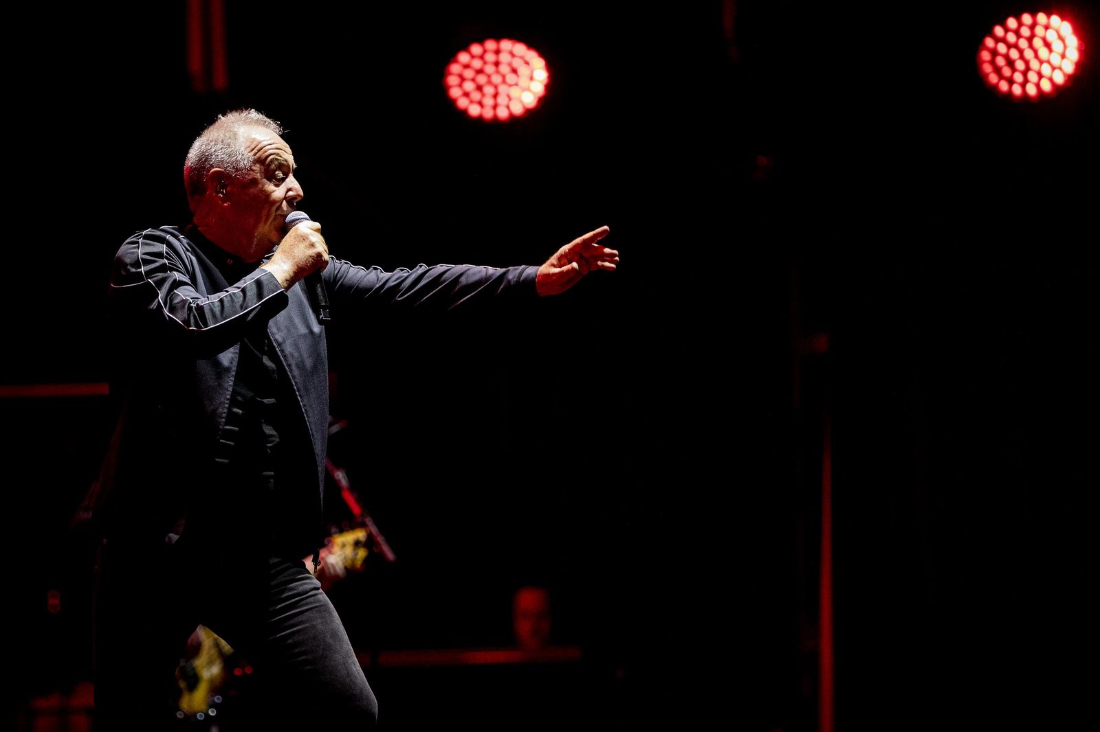 Búscate en las imágenes del concierto de Simple Minds en Concert Music Festival