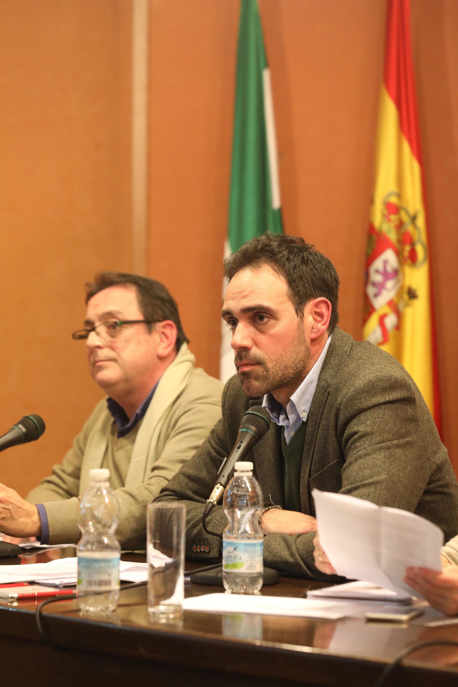 El antiguo presidente de Mahos, Jesús Sánchez, junto a Javier Frutos.