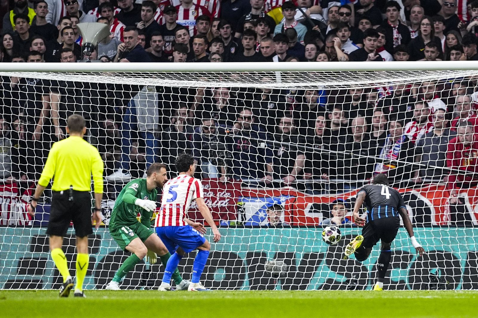Las fotos del Atlético de Madrid - Brujas
