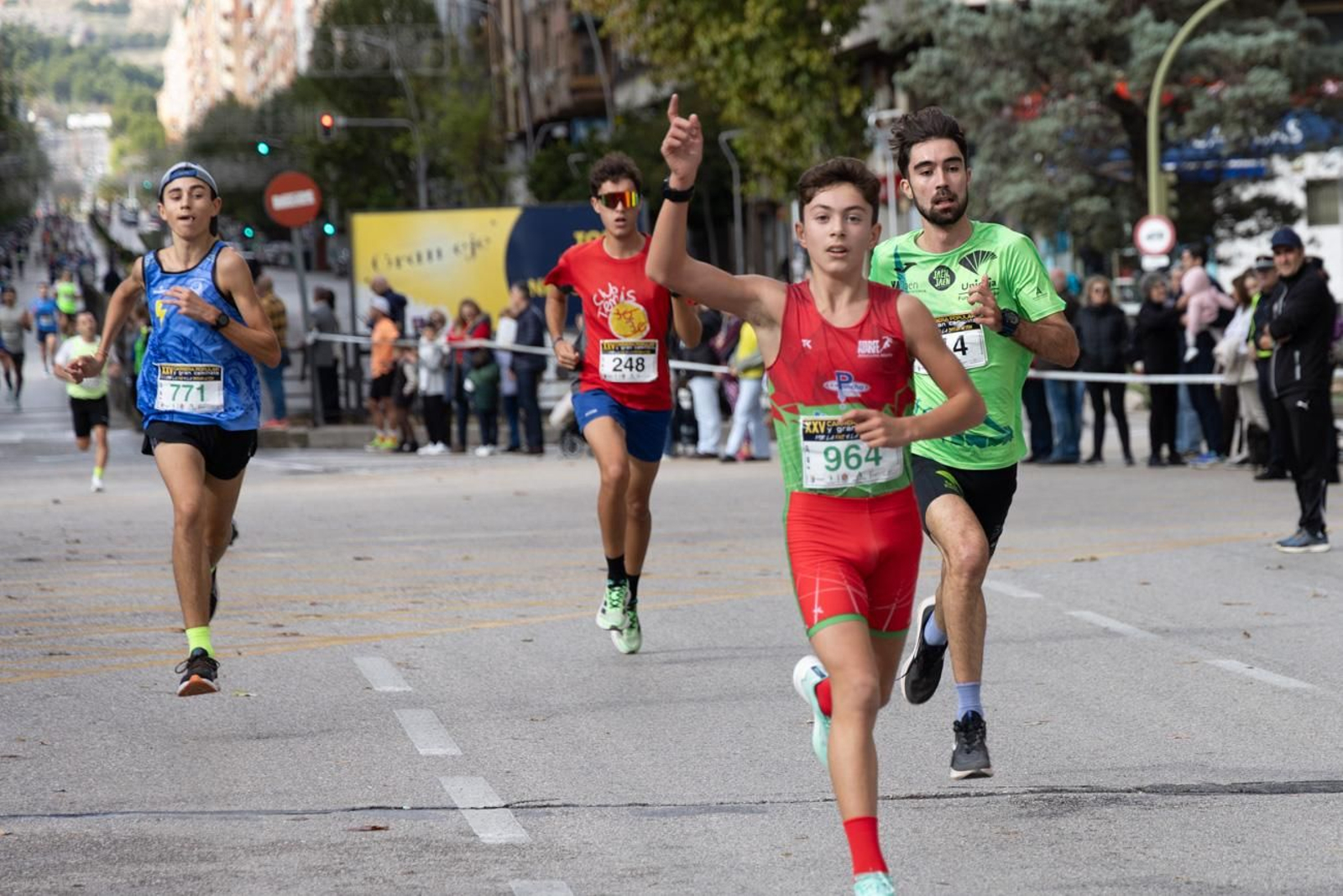 Atletismo por la paz y la integración en la XXV Carrera y Caminata del IES Santa Catalina de Alejandría (I)