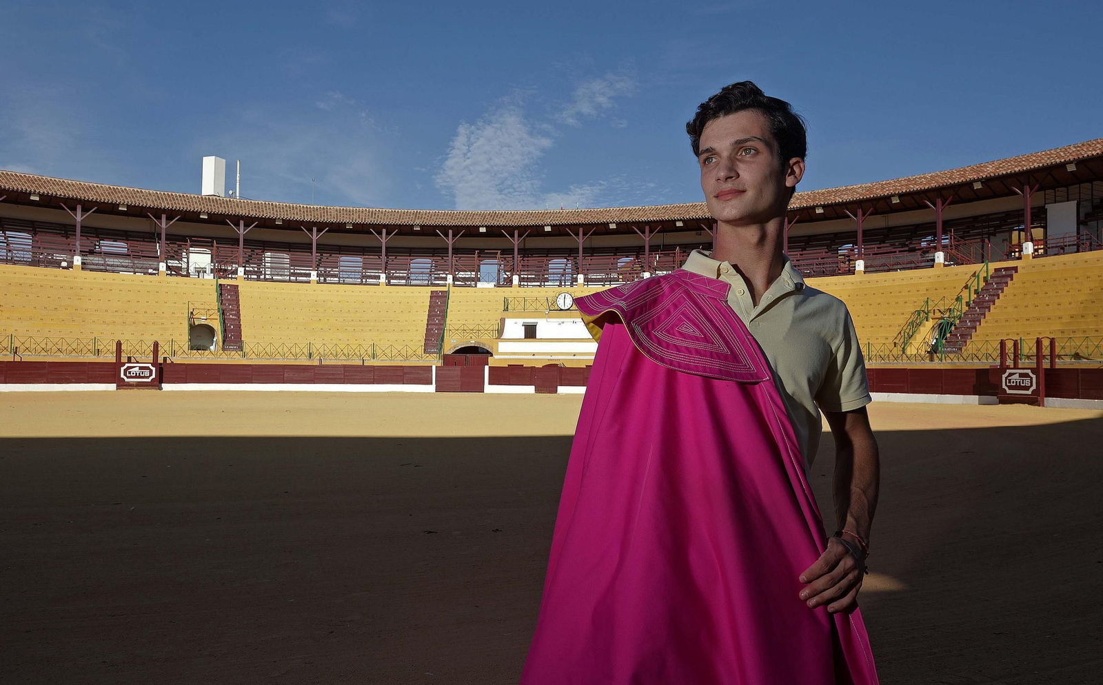 Las fotos del regreso a la plaza del novillero linense Juan Jesús Rodríguez tras su grave cogida