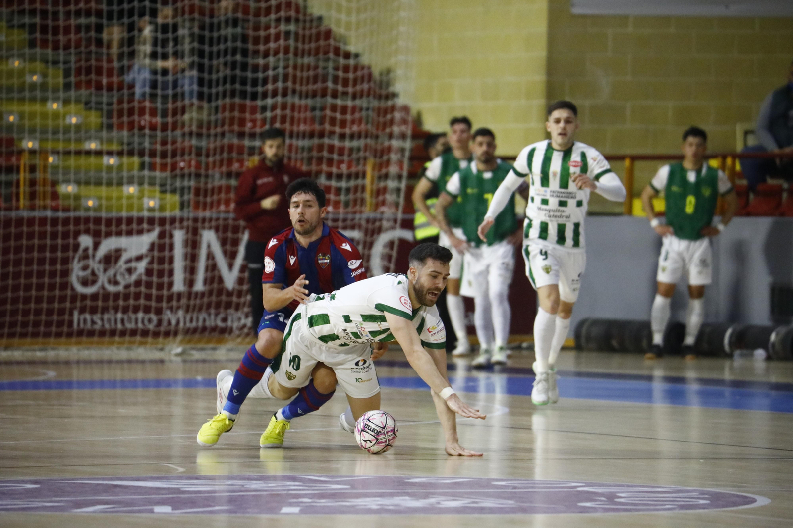 Las imágenes de la remontada del Córdoba Futsal ante el Levante