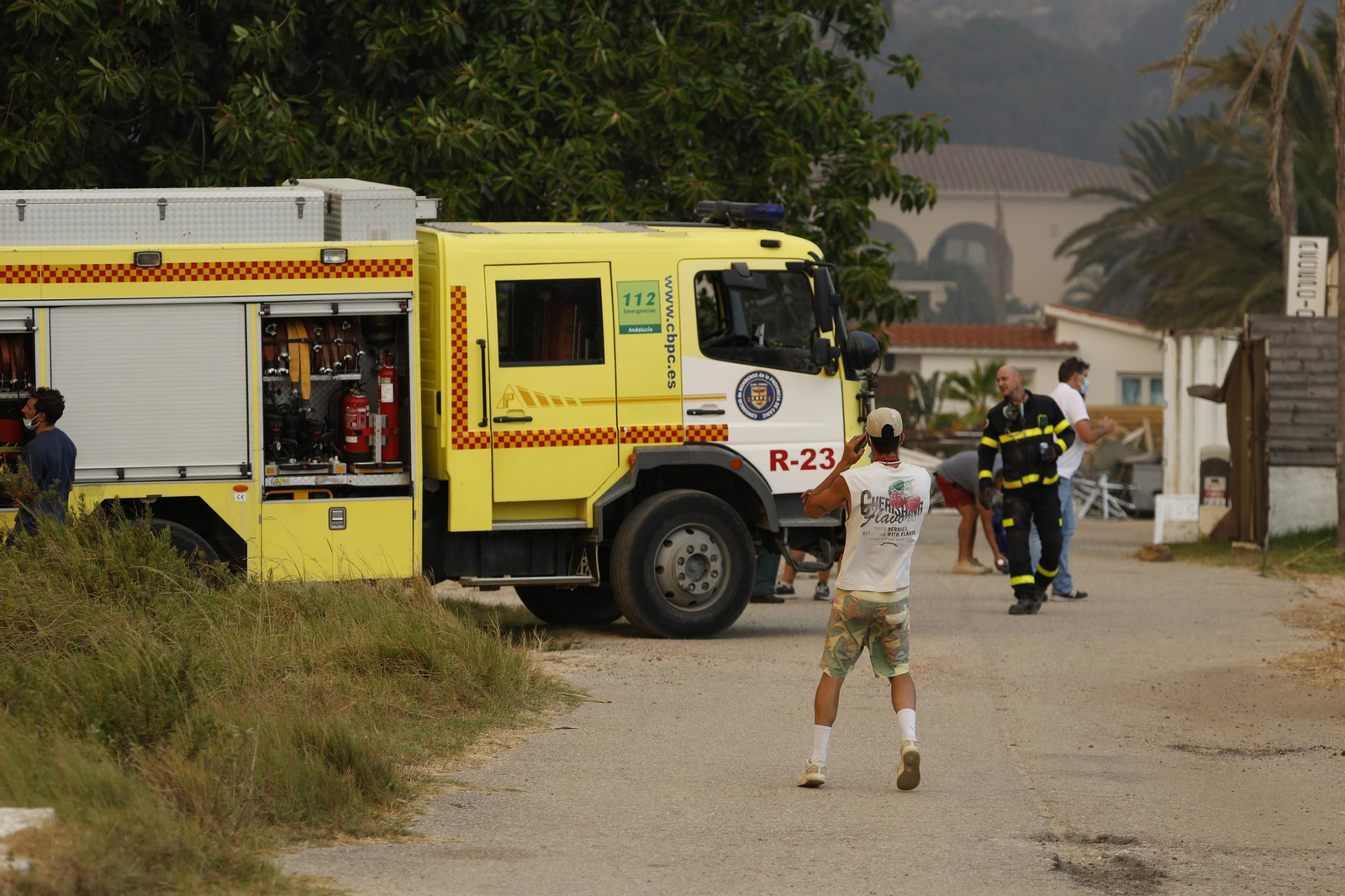 Las fotos del incendio forestal entre la Torre y Valdevaqueros en Tarifa