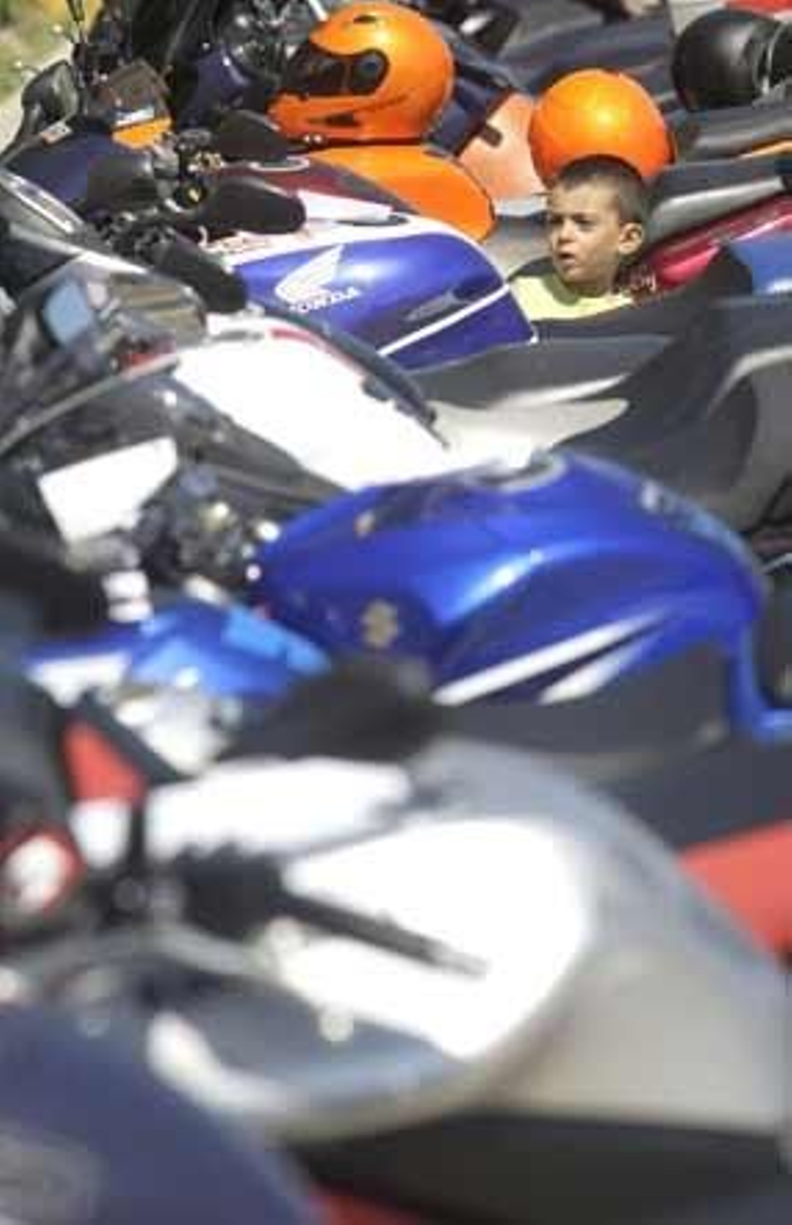 500 motos se dieron lugar en el parque feria como colofón de la gran fiesta motera Delfines 2010

Foto: Erasmo Fenoy