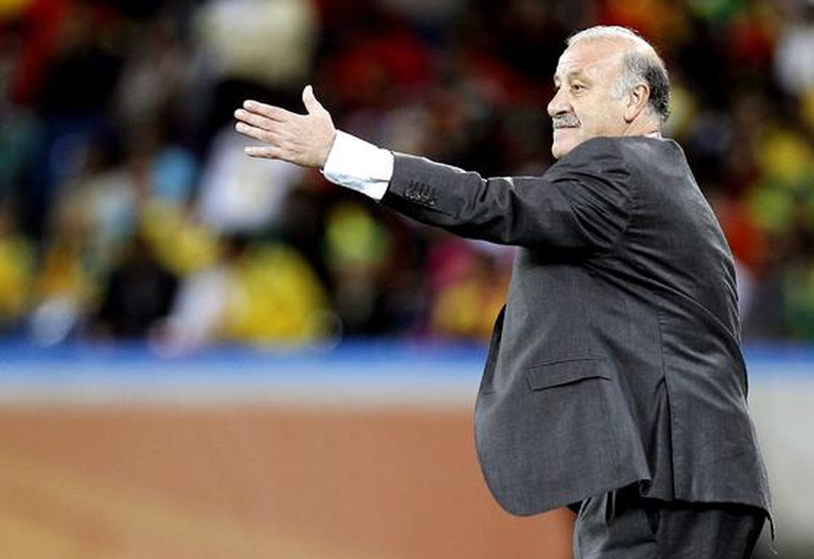 Suiza protagoniza la gran sorpresa en el inicio del Mundial al batir a España. / Reportaje gráfico: EFE, Reuters, AFP