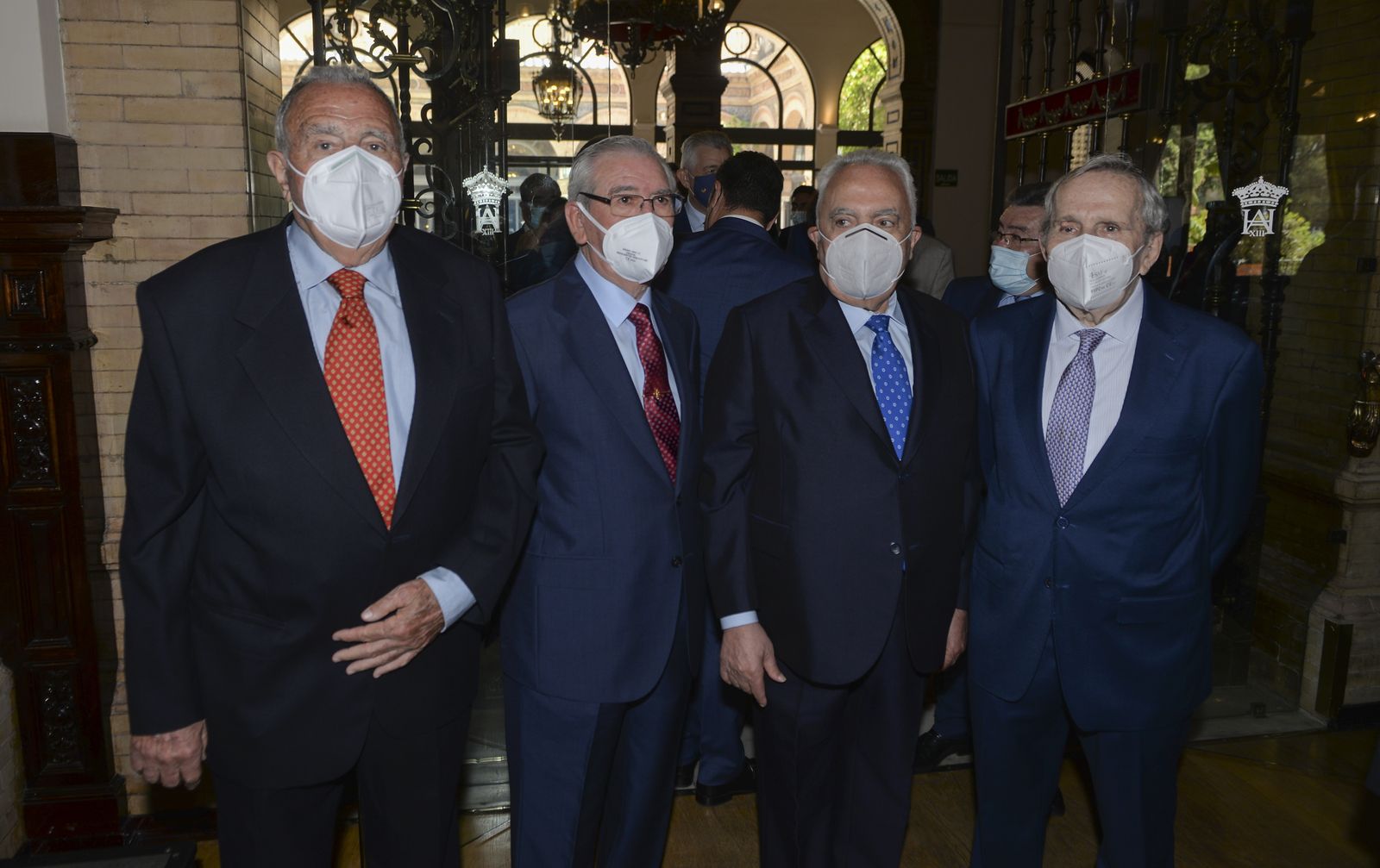 Imposición de la Encomienda de la Orden de la Cámara de España