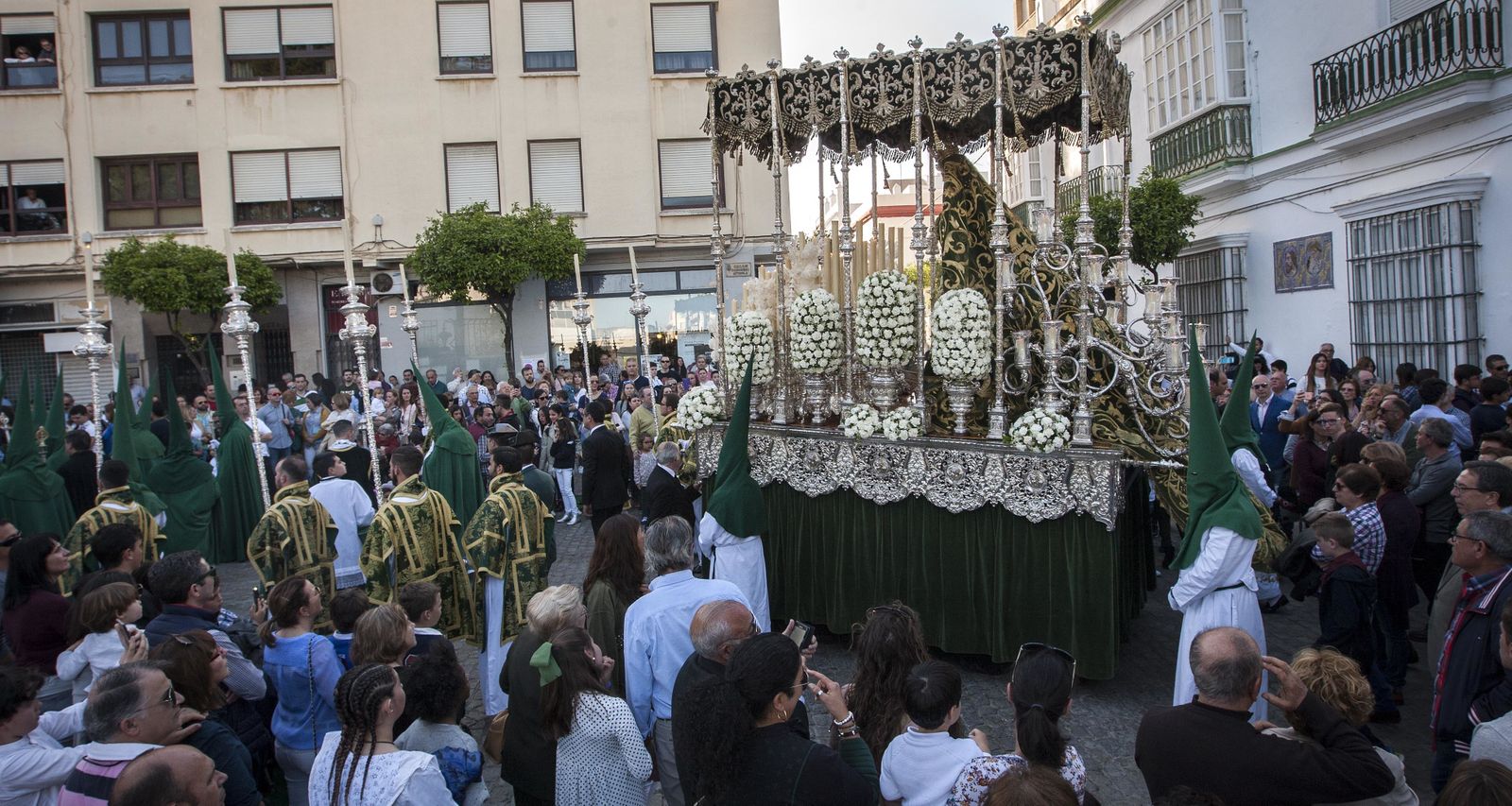 Las imágenes del Martes Santo en San Fernando