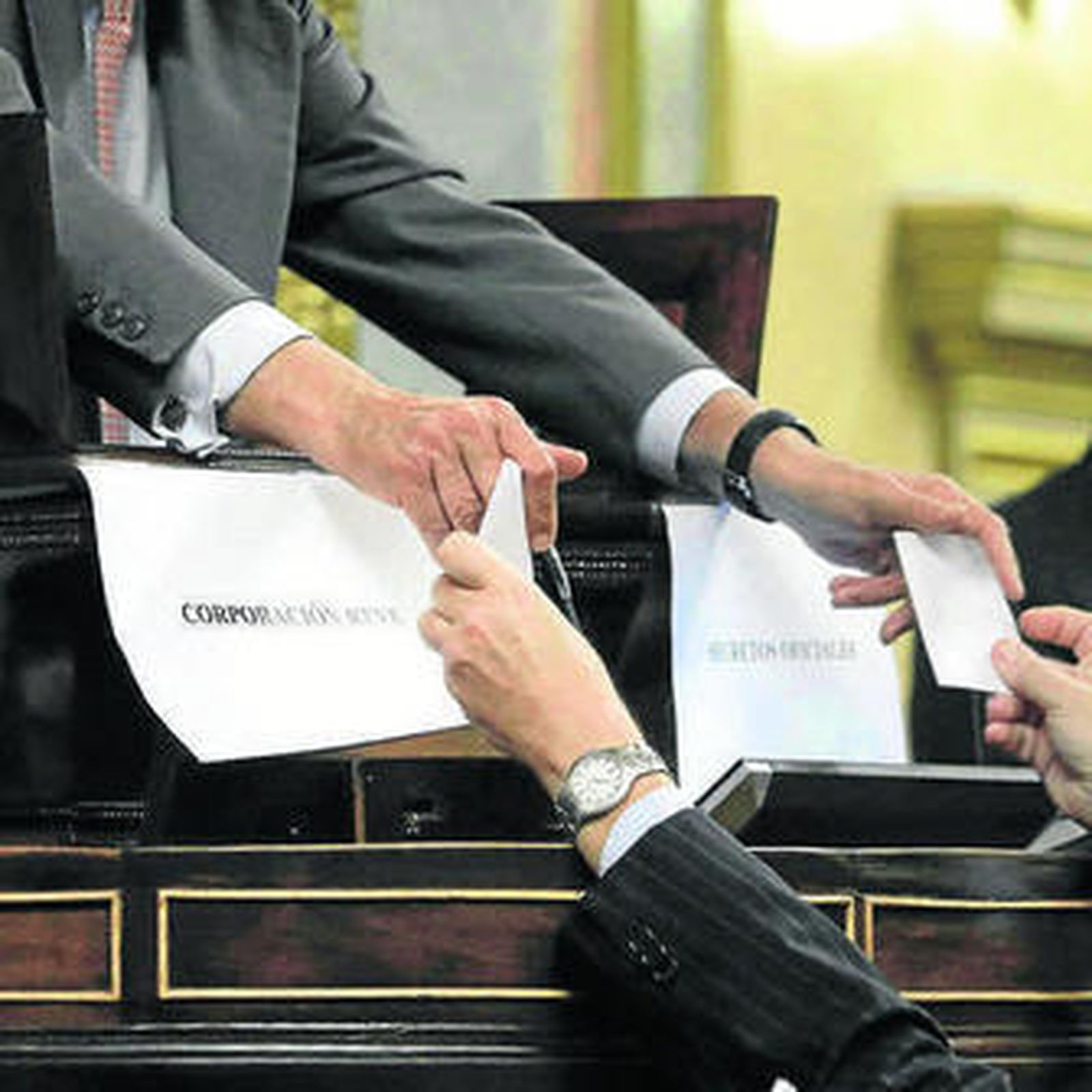 Un momento de la votación celebrada ayer en el Congreso.