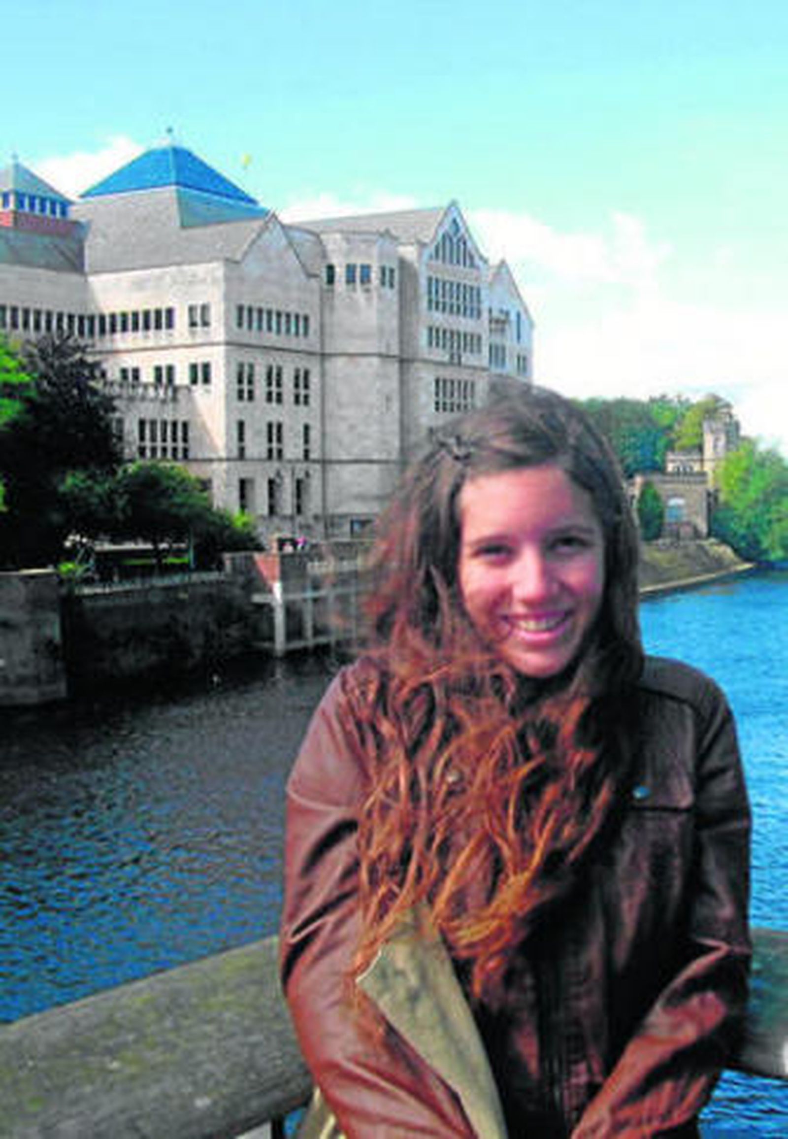 La joven montoreña Rosana Hinojosa .