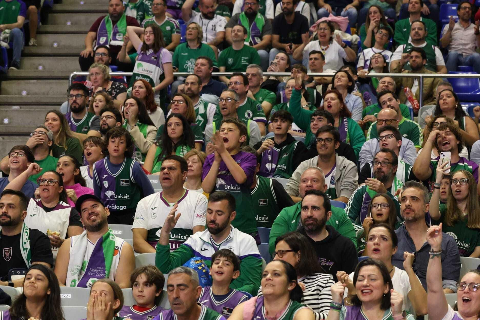 Búscate en las gradas del Carpena en el Unicaja-UCAM Murcia de la BCL