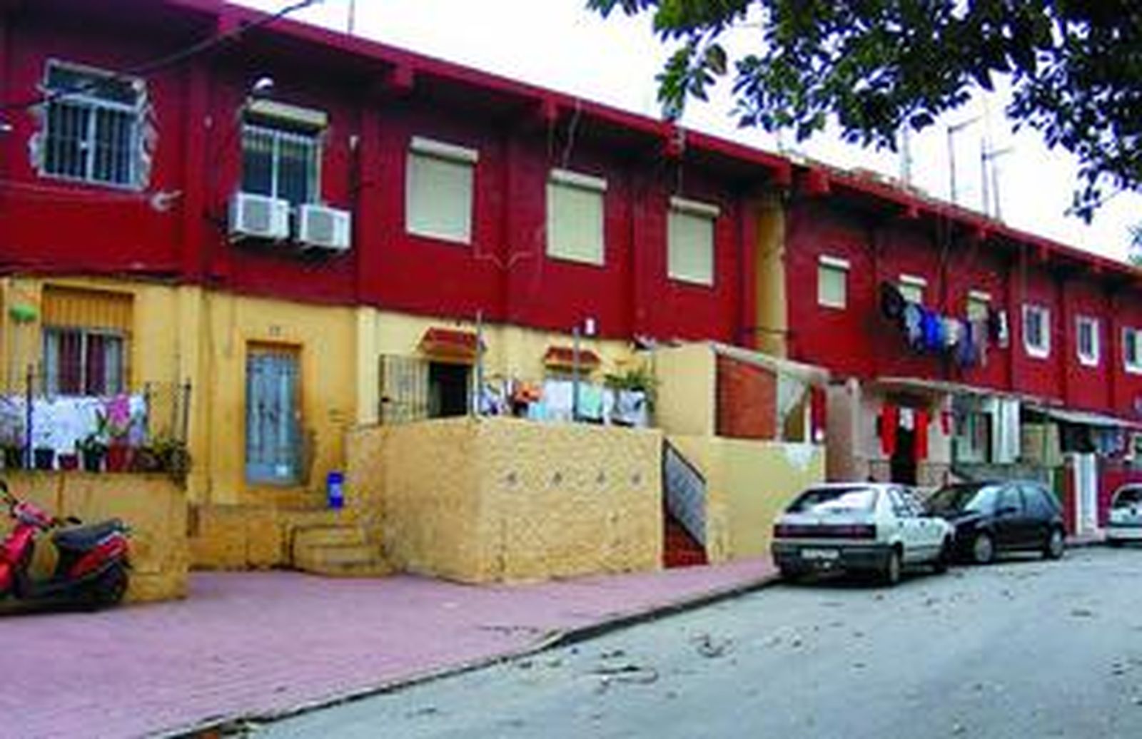 Imagen de parte de las viviendas sociales que fueron construidas en la barriada del Padre Flores, en la prolongación de la calle Los Metalúrgicos.