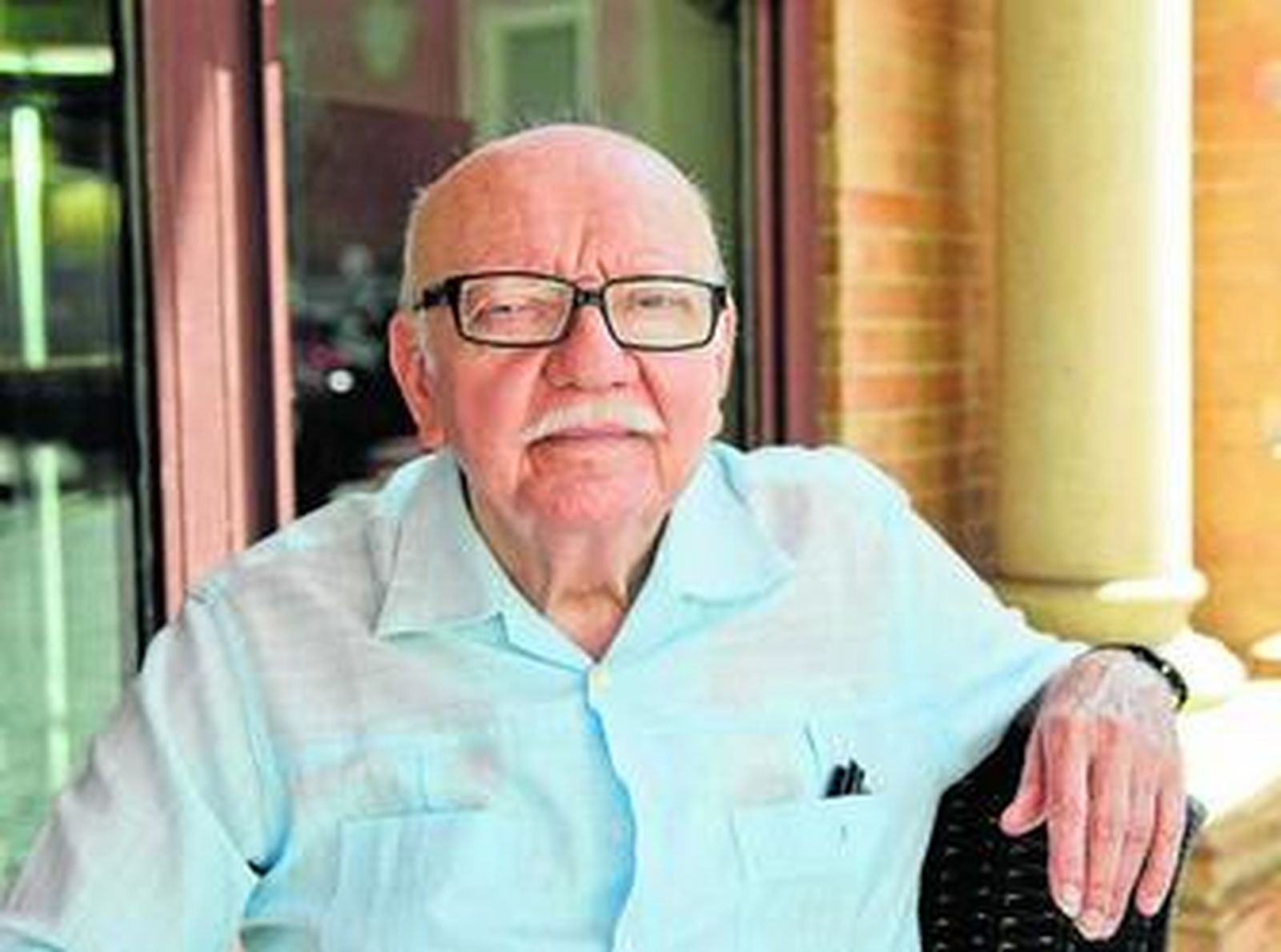 José María de Mena, el pasado lunes, en la terraza de Robles Laredo, junto a Sierpes.