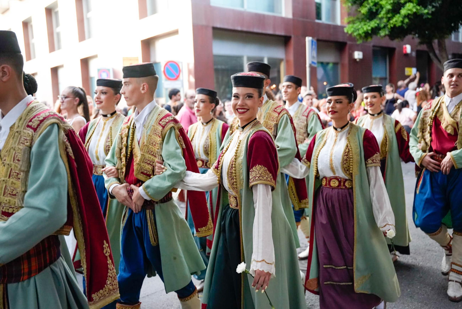 Así se ha vivido la Batalla de Flores en la Feria de Almería
