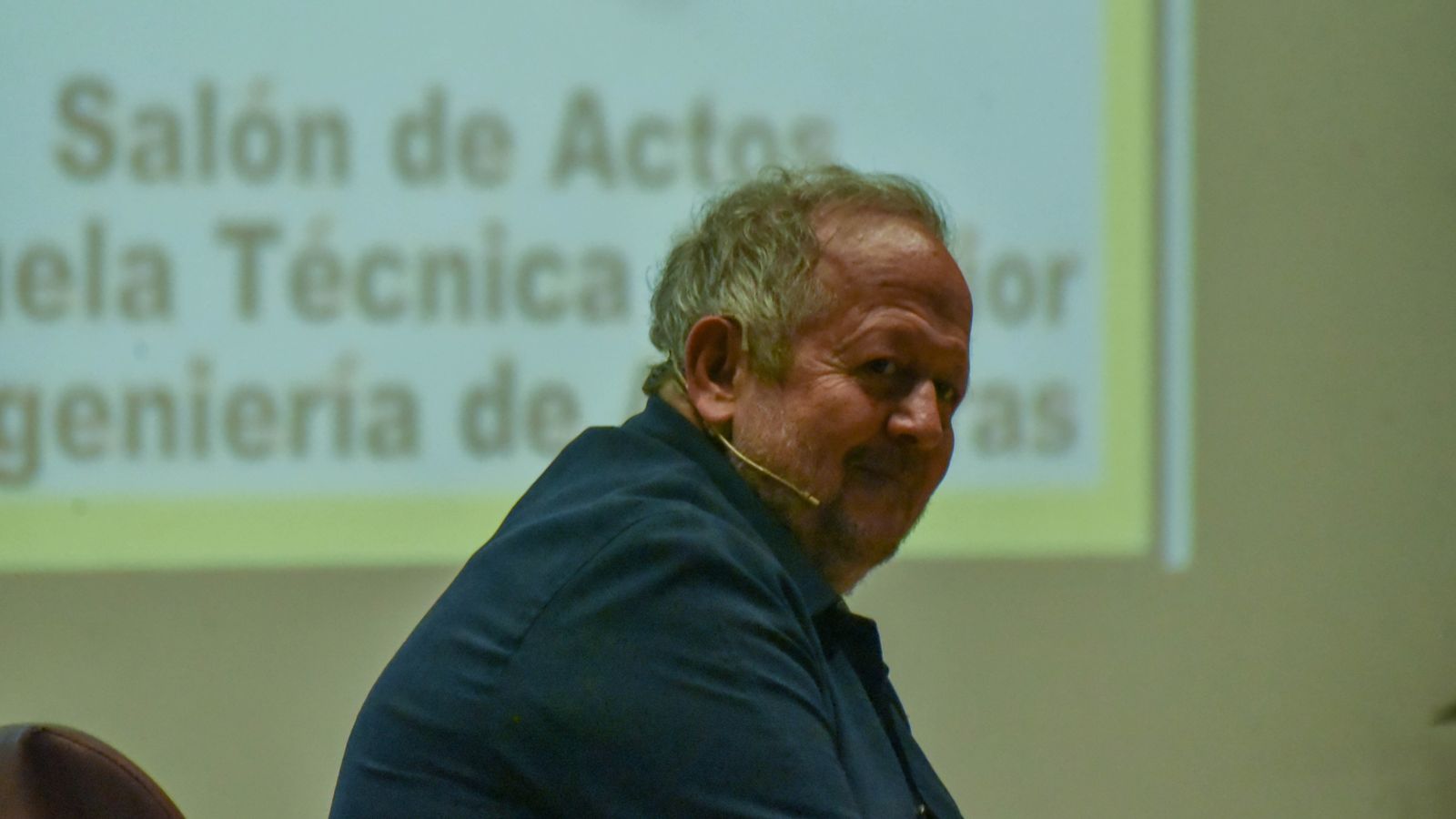 Fotos de la conferencia de Rosa María Calaf con Juan Jose Téllez