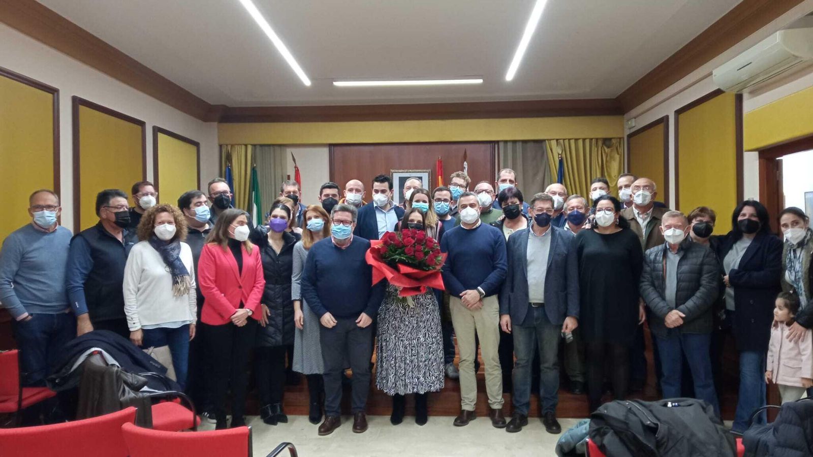 López estuvo arropada por un nutrido grupo de alcaldes y ediles socialista del Levante.