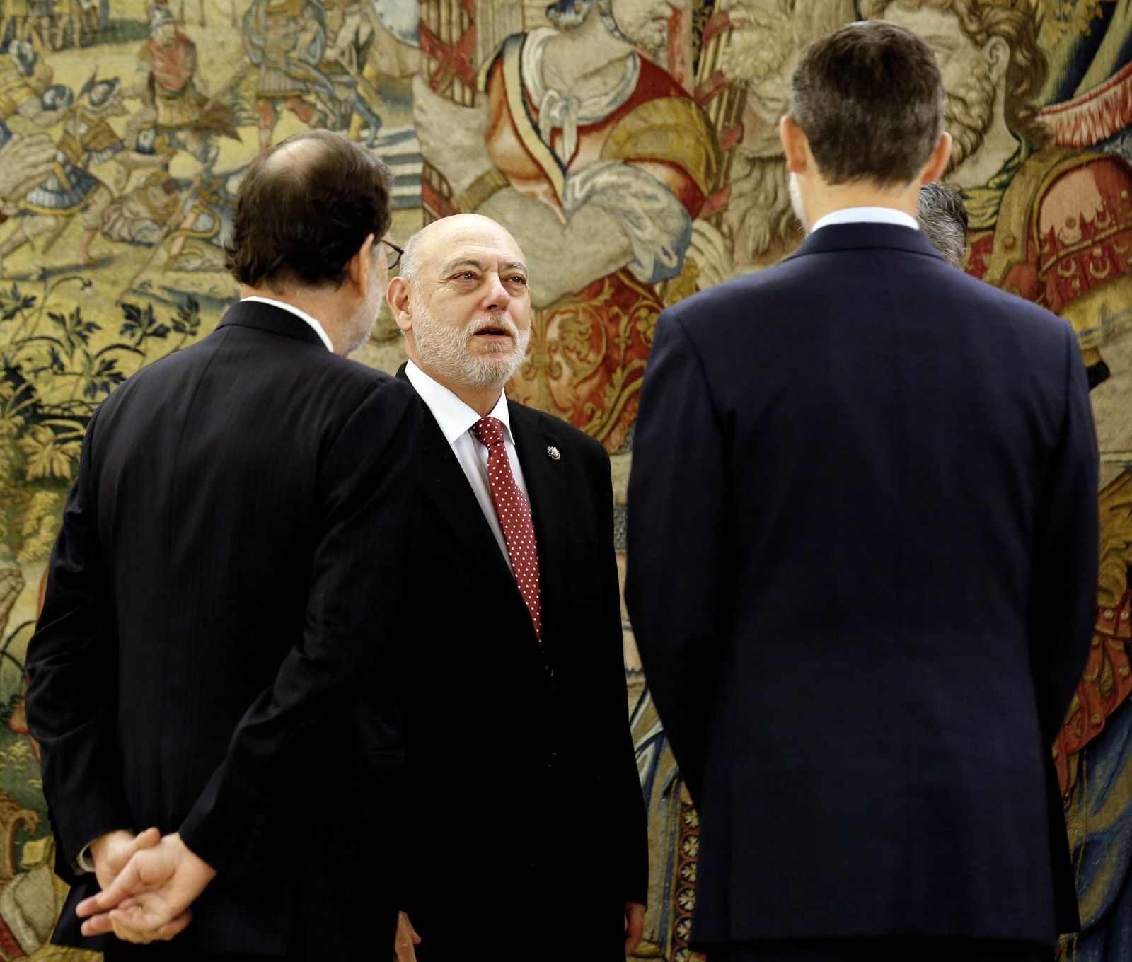 Maza, nuevo fiscal general, promete ante el Rey su cargo