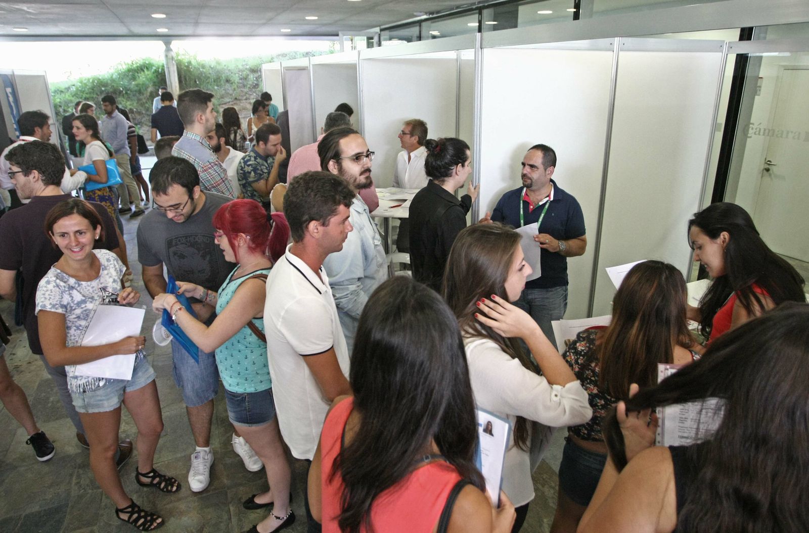 Feria del Empleo en la Cámara de Comercio del Campo de Gibraltar en 2017.