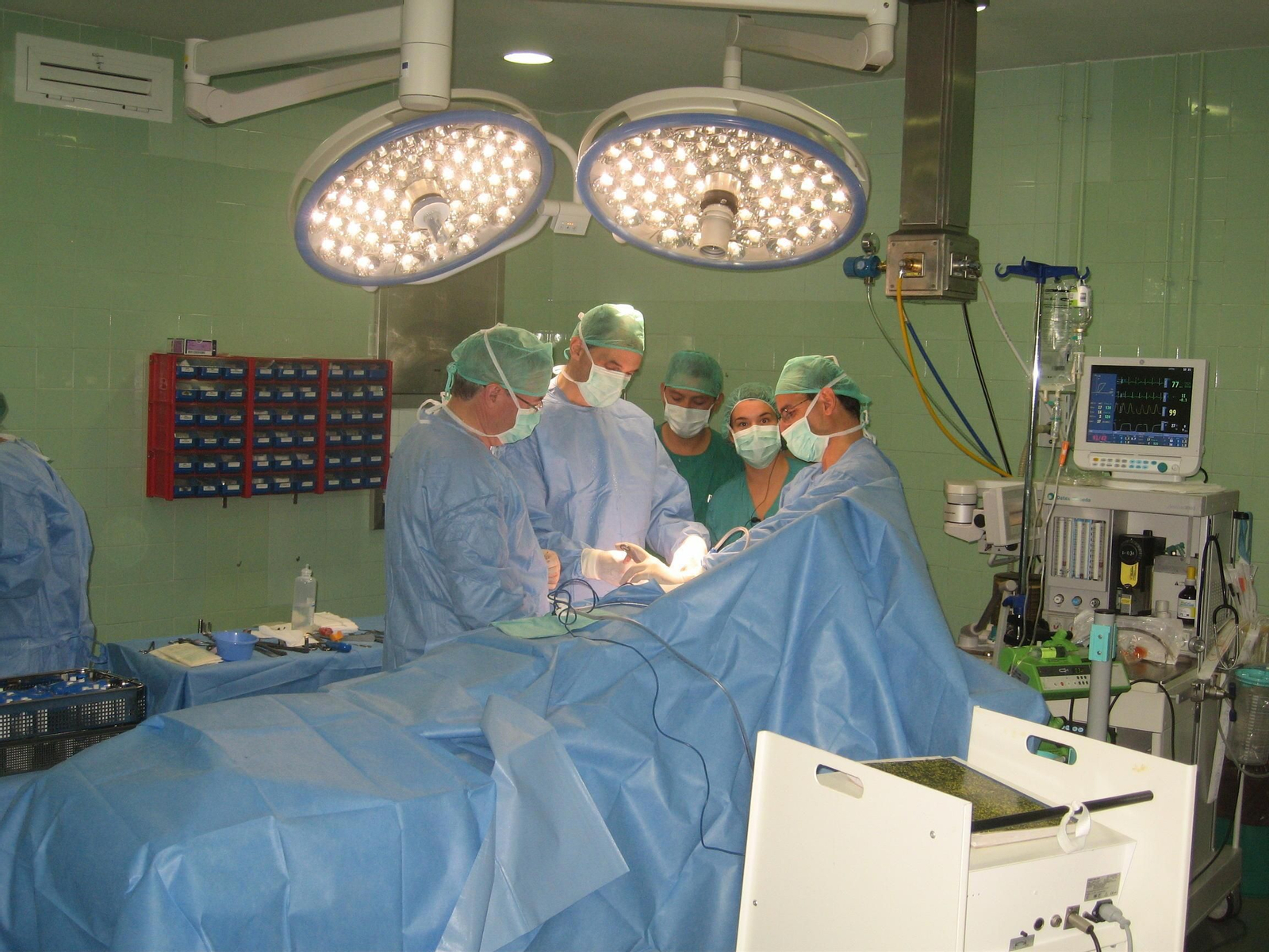 Operación en el Infanta Elena.