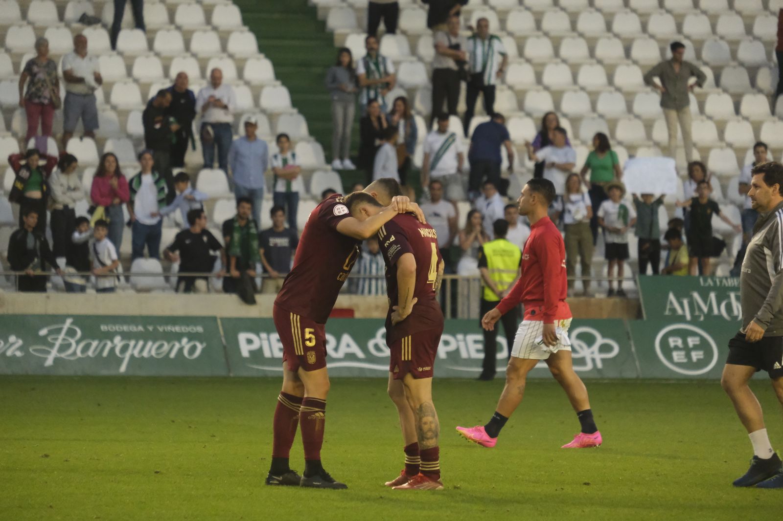 Las mejores fotos del ambiente en El Arcángel en el Córdoba CF - Badajoz