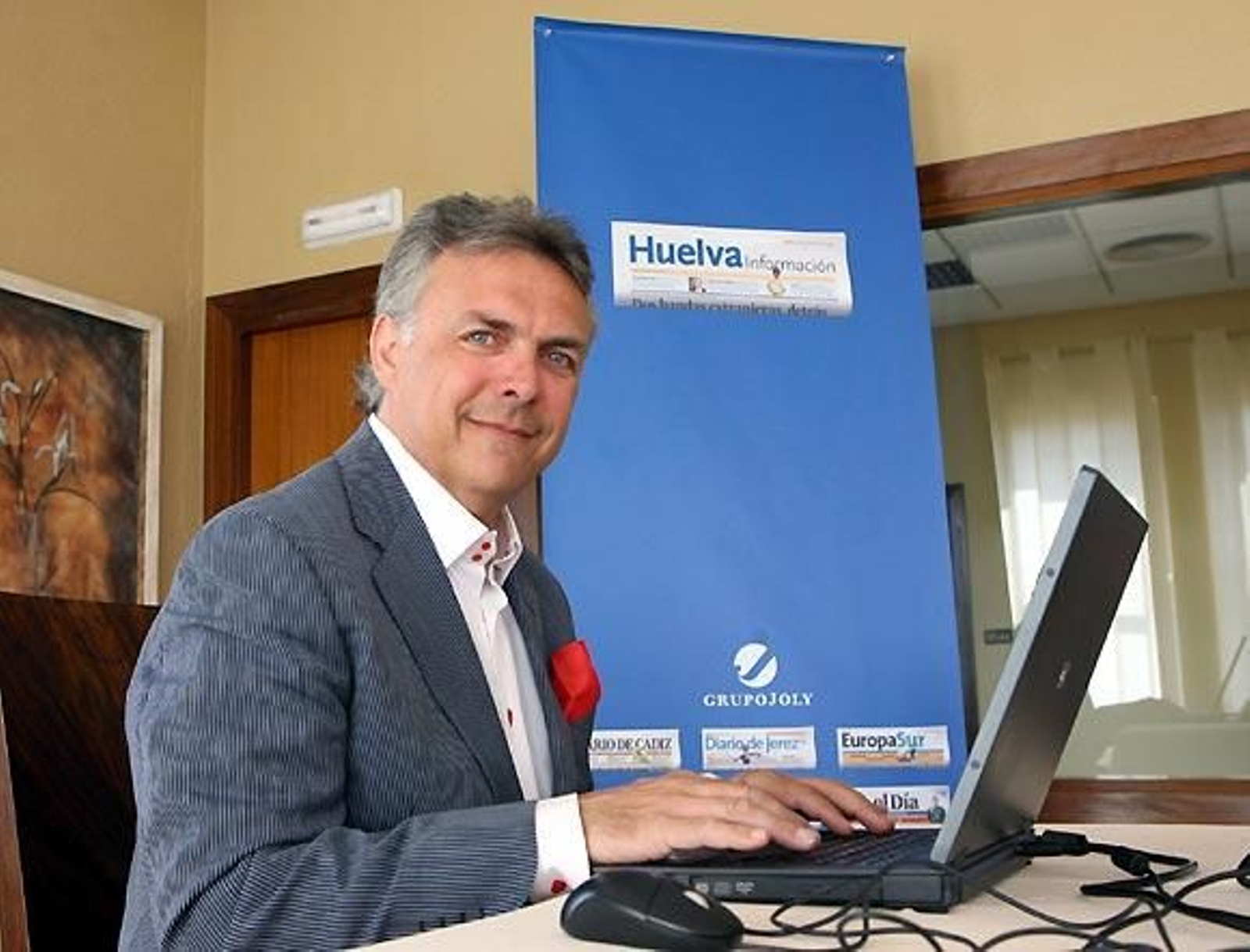 "La mayor alegría es ir por el camino y escuchar que están cantando tus temas"