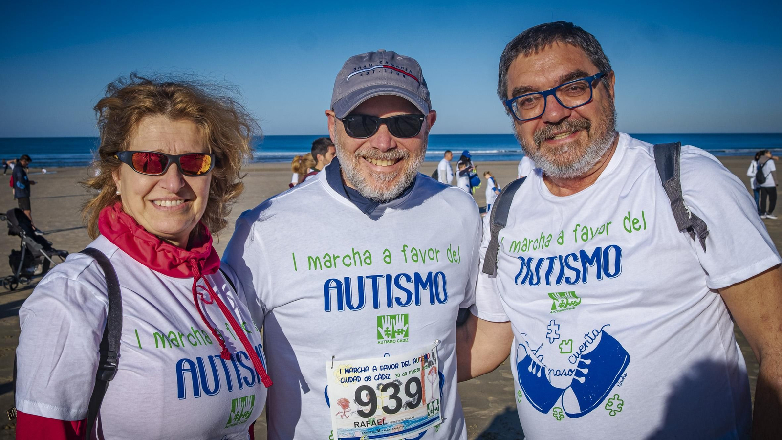 Búscate entre las imágenes de la  ‘I Marcha a favor del autismo’ en Cádiz