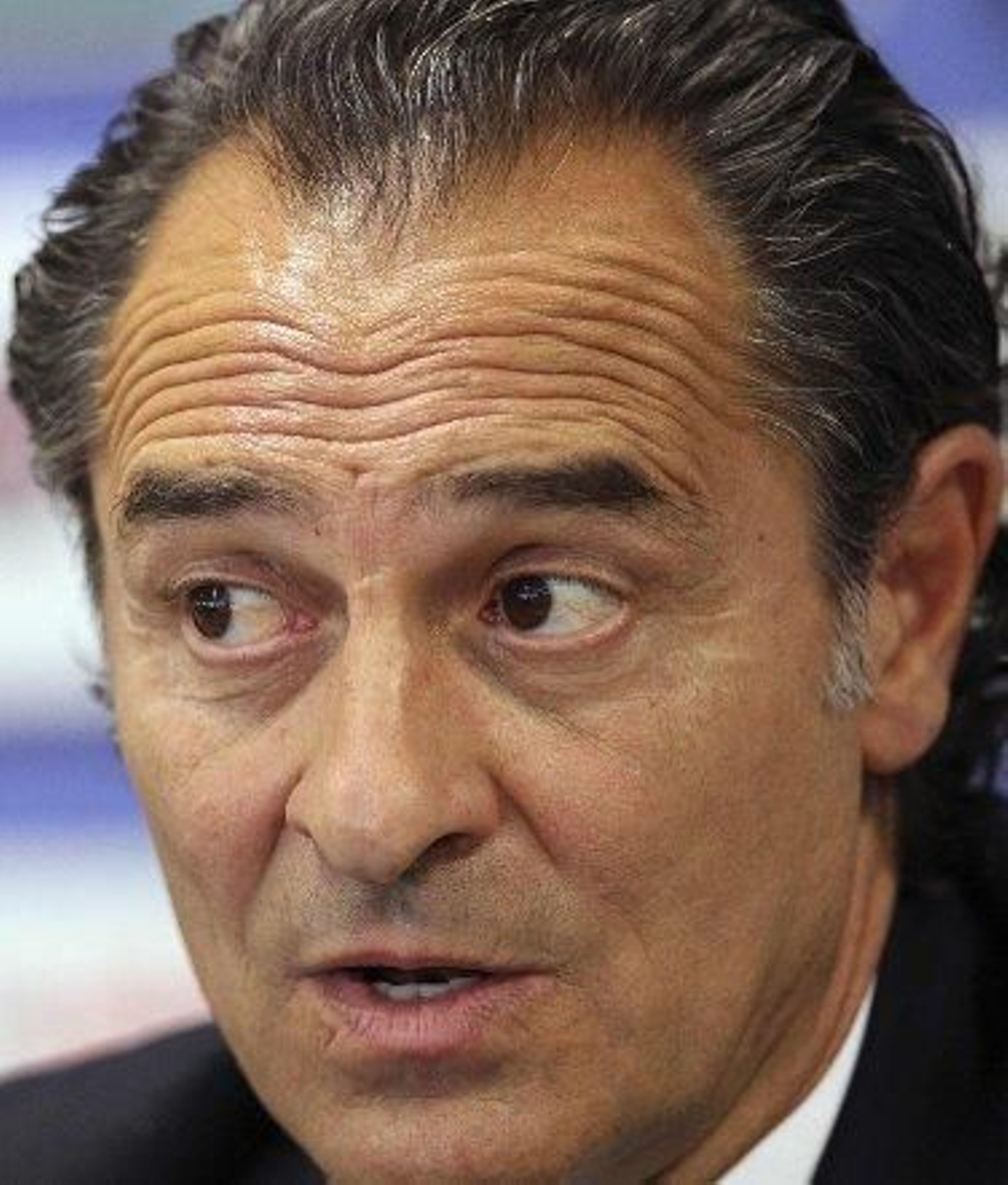 Prandelli: "Si sirve al 'Calcio', Italia no irá a la Eurocopa"