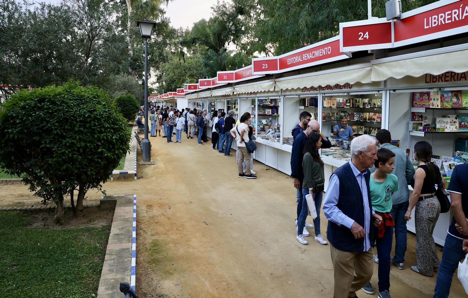 Feria del Libro en los Járdines de Murillo