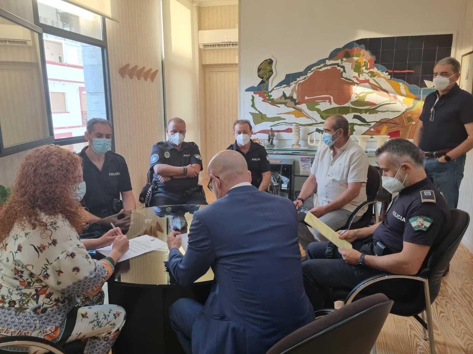 Costa de Granada: Tres agentes se suman a la plantilla de la Policía Local de Salobreña