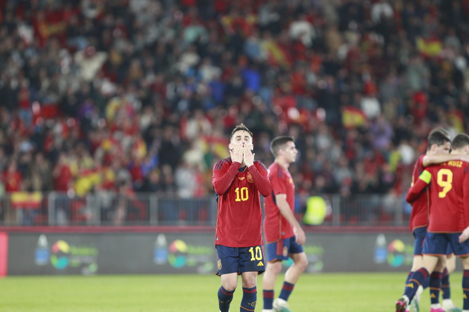 Imágenes del partido de fútbol amistoso entre las selecciones de España y Suiza Sub 21, disputado en Almería