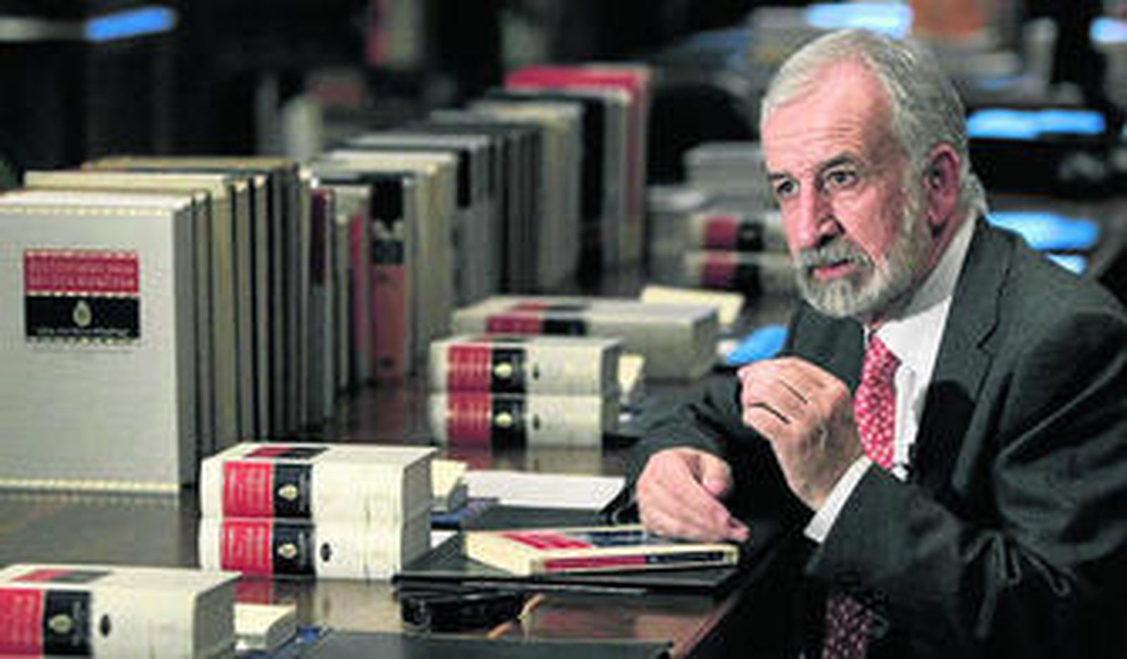 Salvador Gutiérrez, miembro de la RAE y director de la nueva 'Ortografía de la lengua española'.